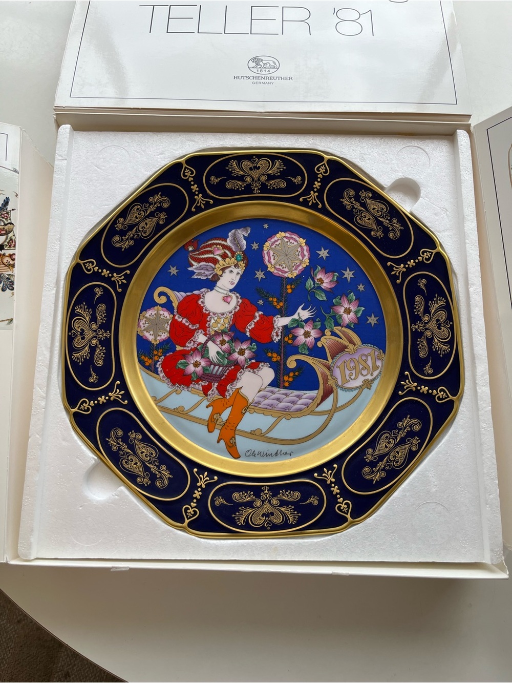 1981 Hutschenreuther Germany Weihnachts-Teller ‘81 Christmas Plate